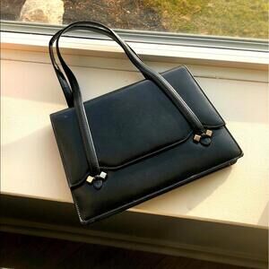Vintage ✨ GUCCI ✨ Black Leather Handbag